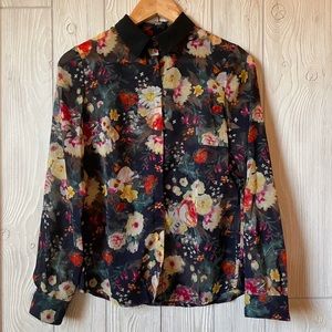 MNG Floral with Black Collar Button Down Top Abstract Art Street Style